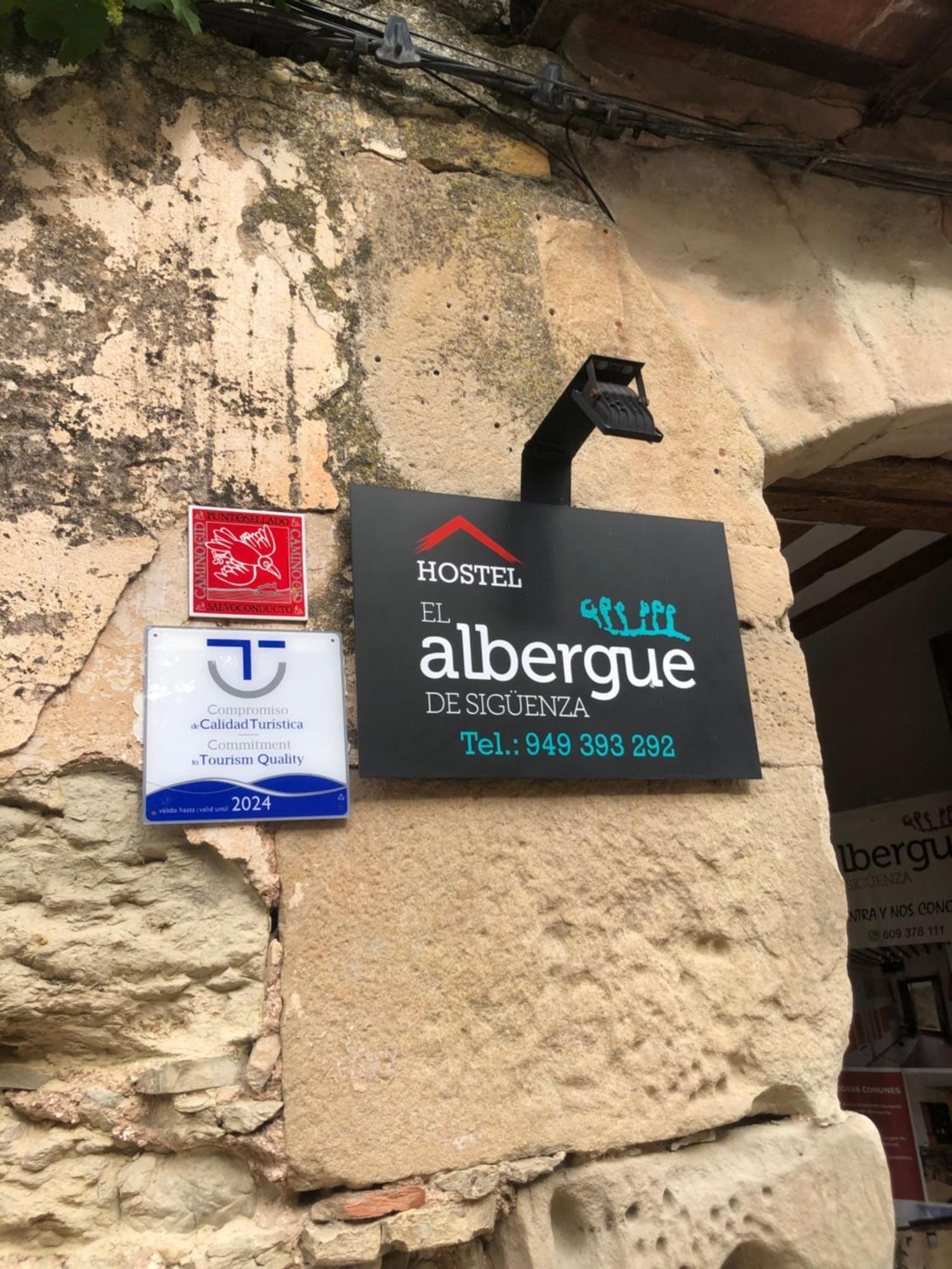 El Albergue De Sigueenza Bagian luar foto